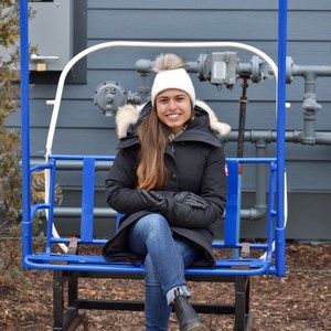 Meet your Posher, Alida